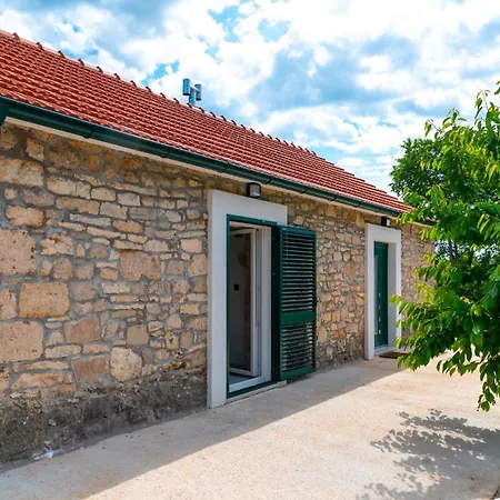 Villa Lea&robi Unesic